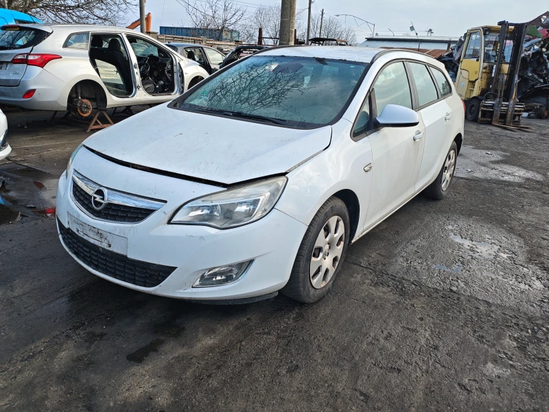 Opel Astra 1.6cdti, 1.7cdti, снимка 10 - Автомобили и джипове - 40269867