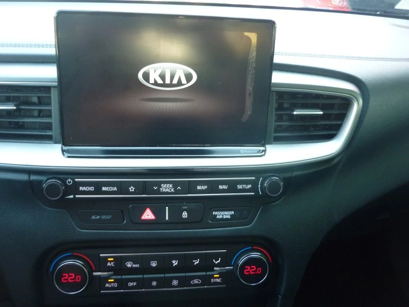 Kia Ceed SW 1, 6 CRDI, снимка 13 - Автомобили и джипове - 49574771