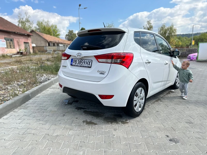 Hyundai Ix20, снимка 4 - Автомобили и джипове - 49537581