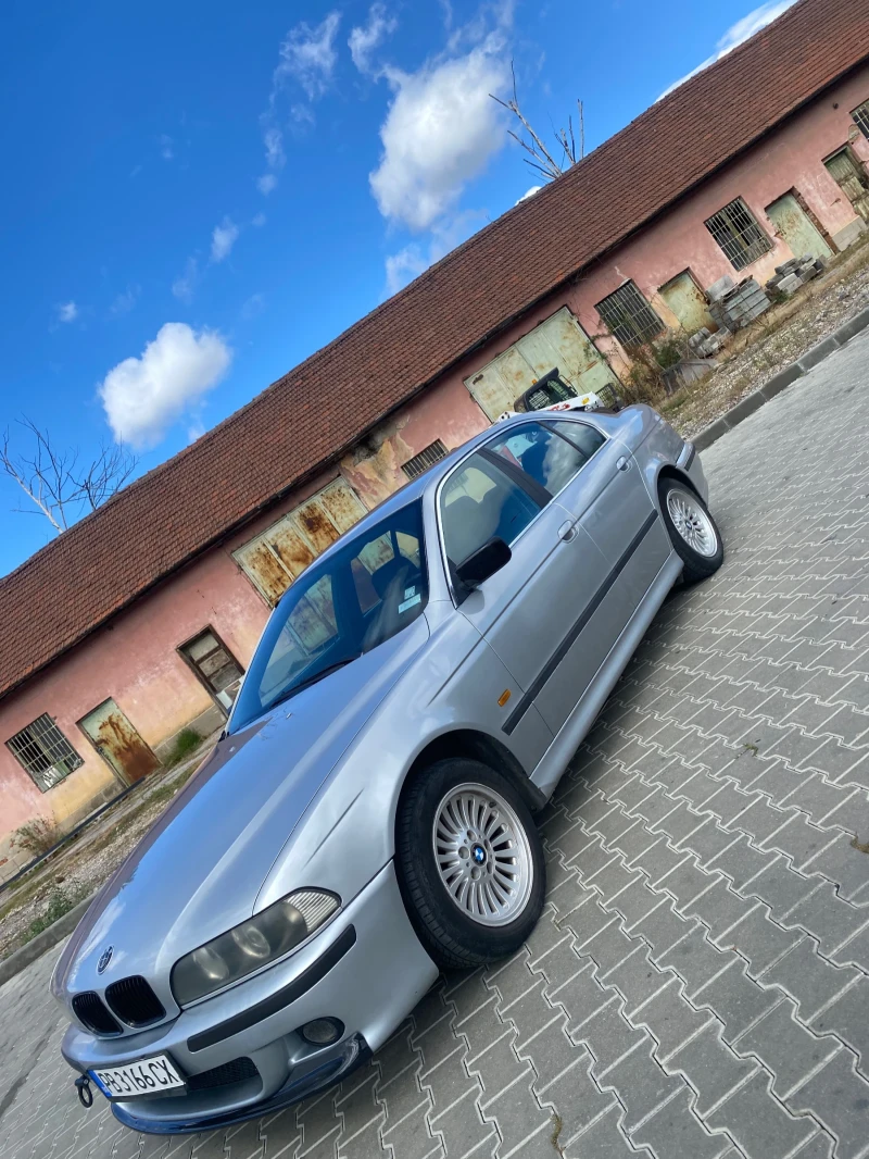 BMW 520, снимка 2 - Автомобили и джипове - 47408640