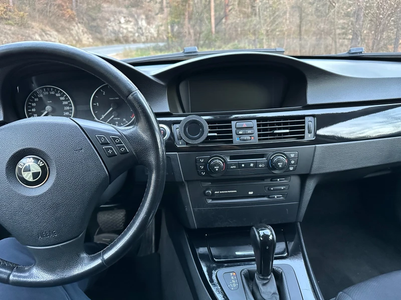 BMW 320 NAVI, снимка 9 - Автомобили и джипове - 47906603