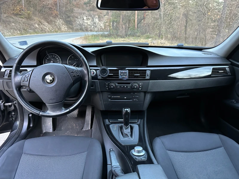 BMW 320 NAVI, снимка 8 - Автомобили и джипове - 47906603