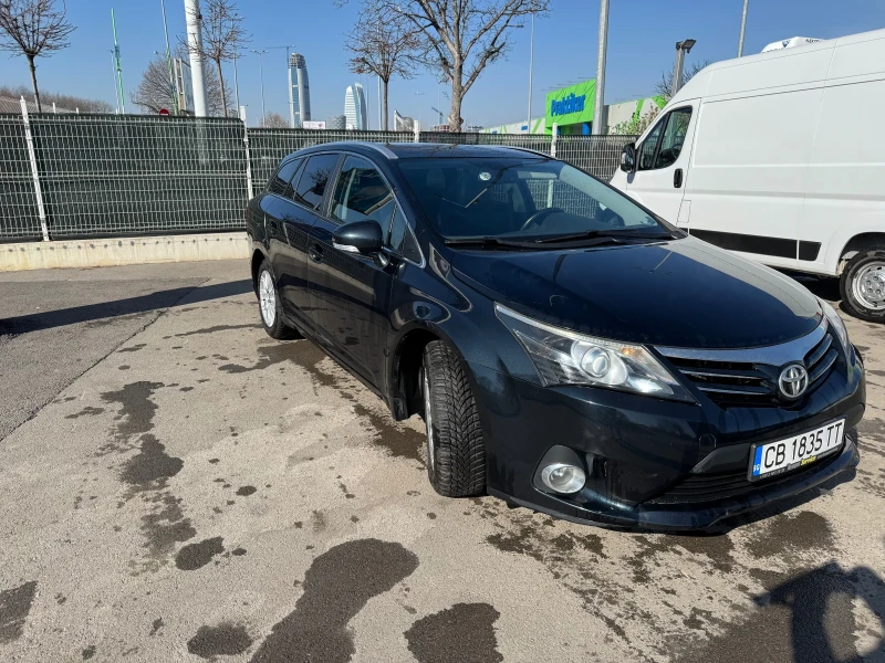 Toyota Avensis 2.0D, 124 кс. Панорама, снимка 2 - Автомобили и джипове - 49024048