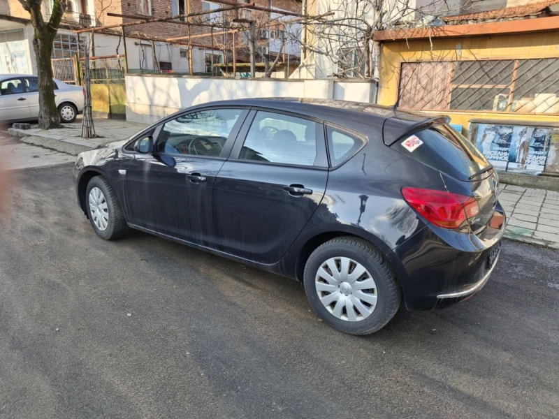 Opel Astra, снимка 5 - Автомобили и джипове - 49413401