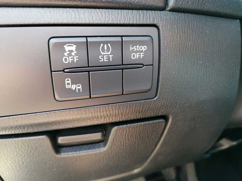 Mazda 6 2.2d facelift, снимка 10 - Автомобили и джипове - 51117919