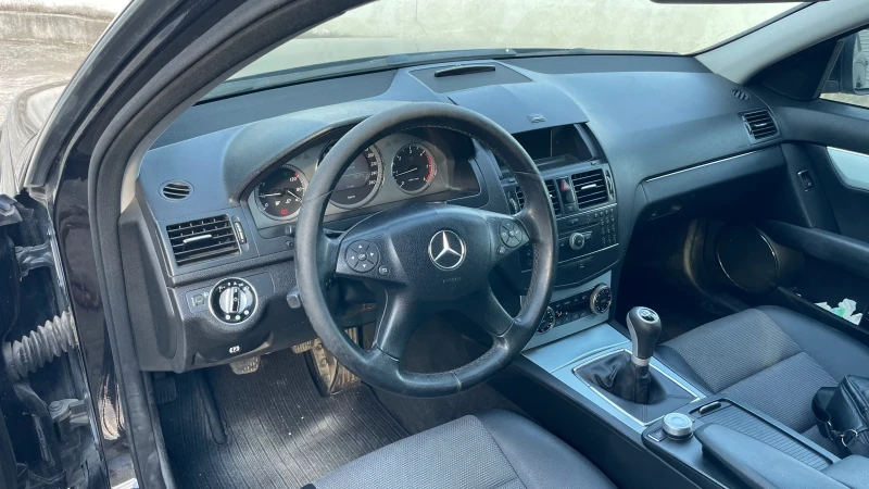 Mercedes-Benz C 200 2.2cdi, снимка 11 - Автомобили и джипове - 51667901