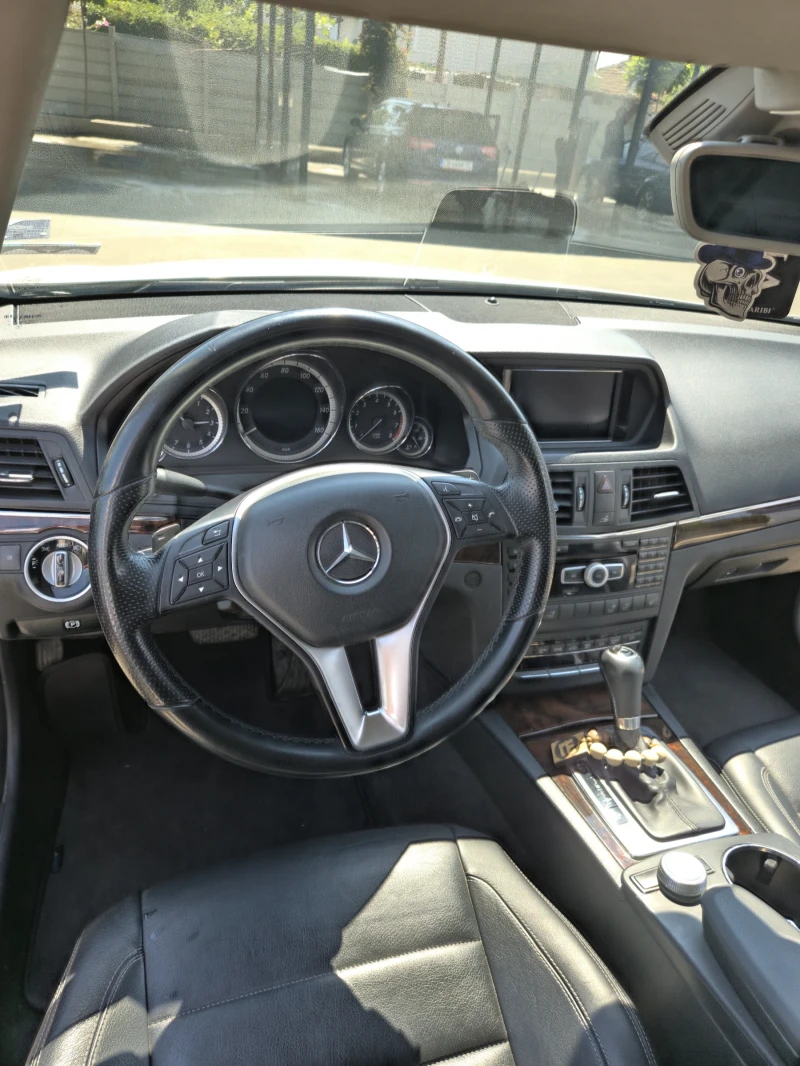 Mercedes-Benz E 350, снимка 13 - Автомобили и джипове - 51286319