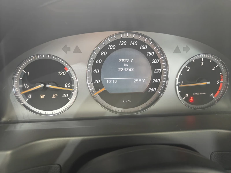 Mercedes-Benz C 220 C200 646, AMG ПАКЕТ, снимка 14 - Автомобили и джипове - 51675781