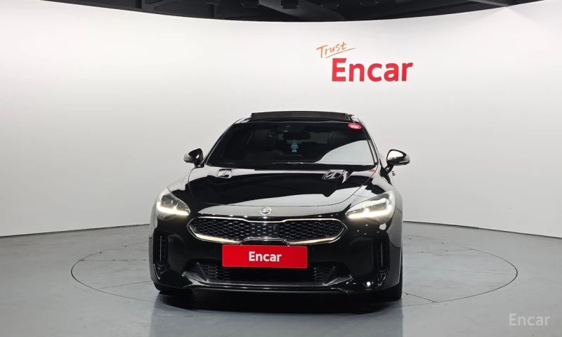 Kia Stinger, снимка 3 - Автомобили и джипове - 53238112