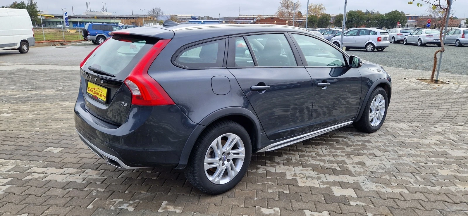 Volvo V60 Cross Country 2.0 D3 150k.c - изображение 4