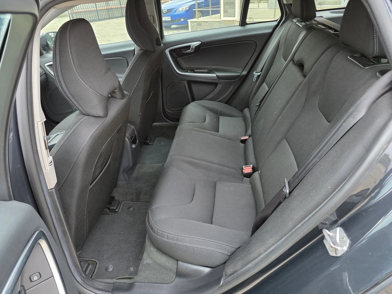 Volvo V60 Cross Country 2.0 D3 150k.c | Mobile.bg — изображение 12