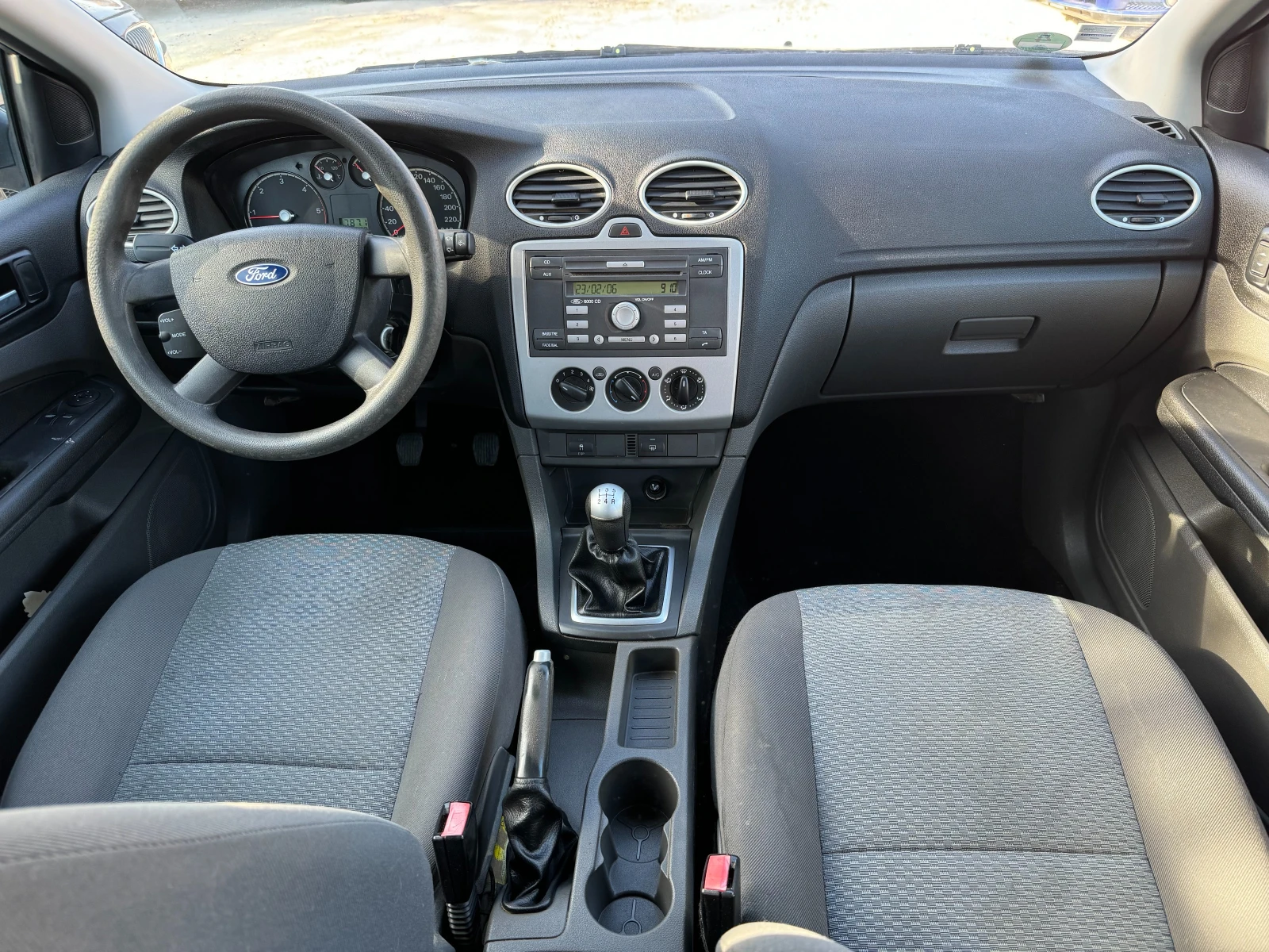 Ford Focus 1.6 TDCi - изображение 8