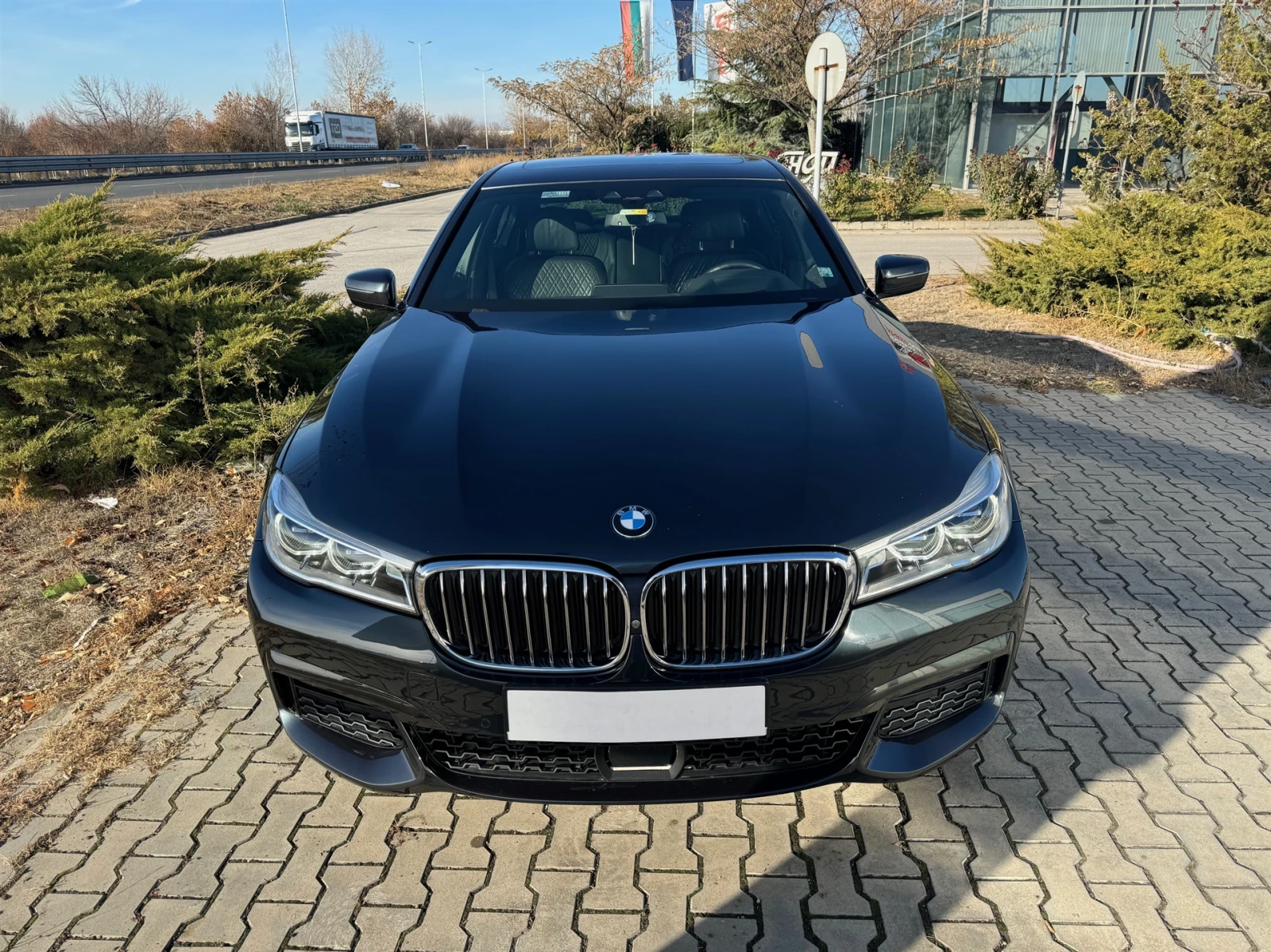 BMW 740 xDrive Sedan | Mobile.bg   12