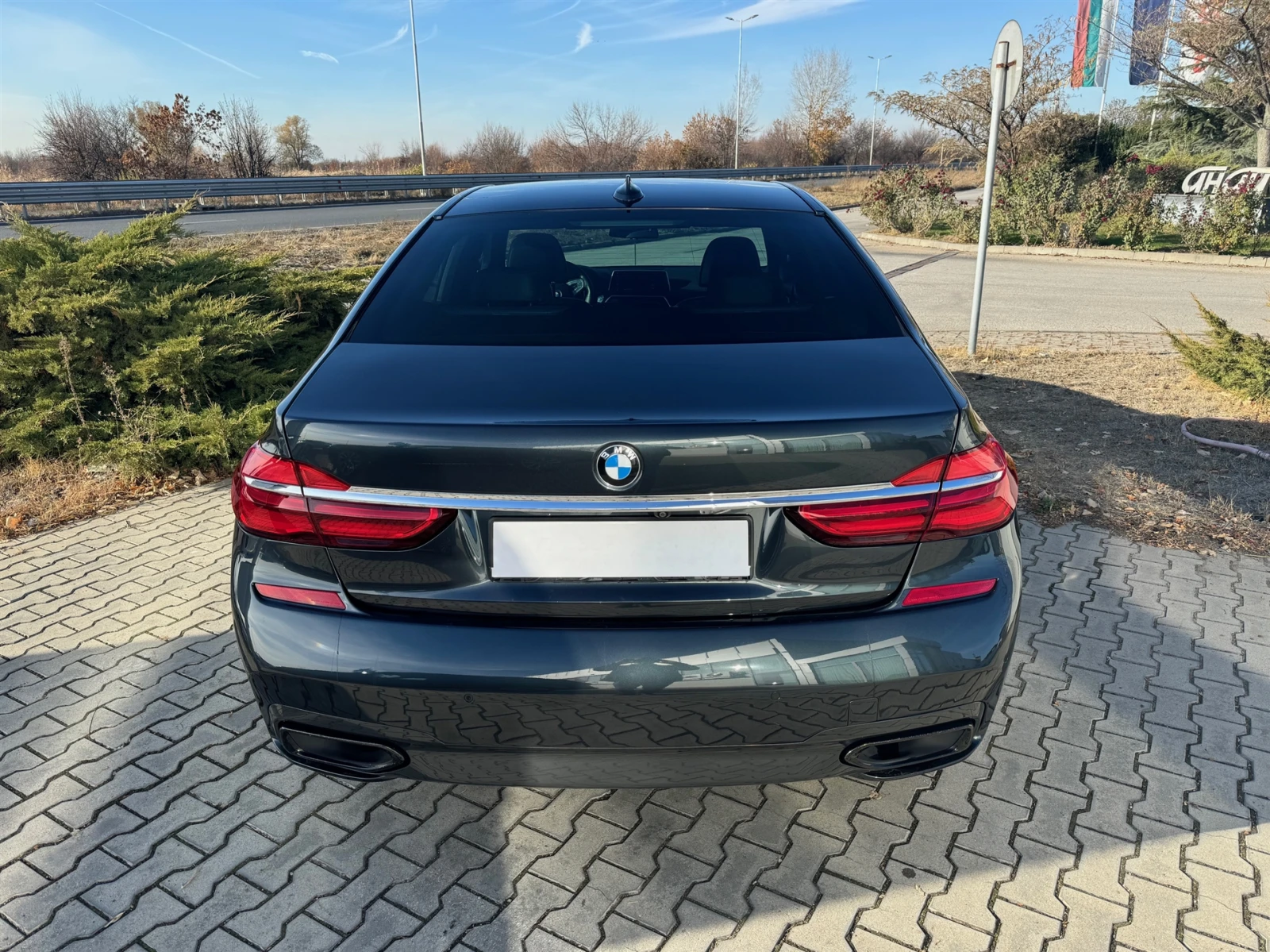 BMW 740 xDrive Sedan | Mobile.bg   11
