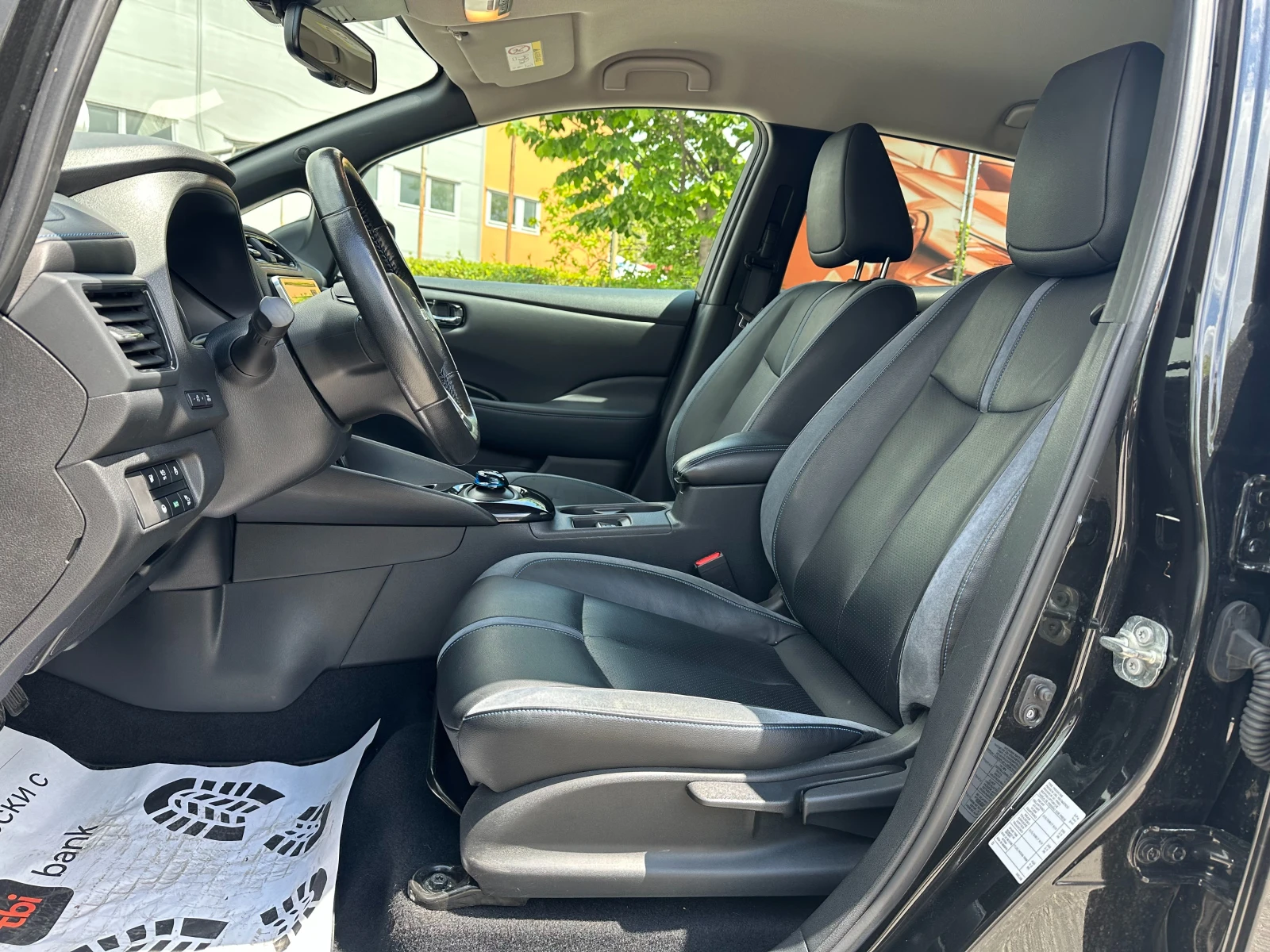 Nissan Leaf  40kWh 150к.с. Австрия/Всички Екстри - изображение 9
