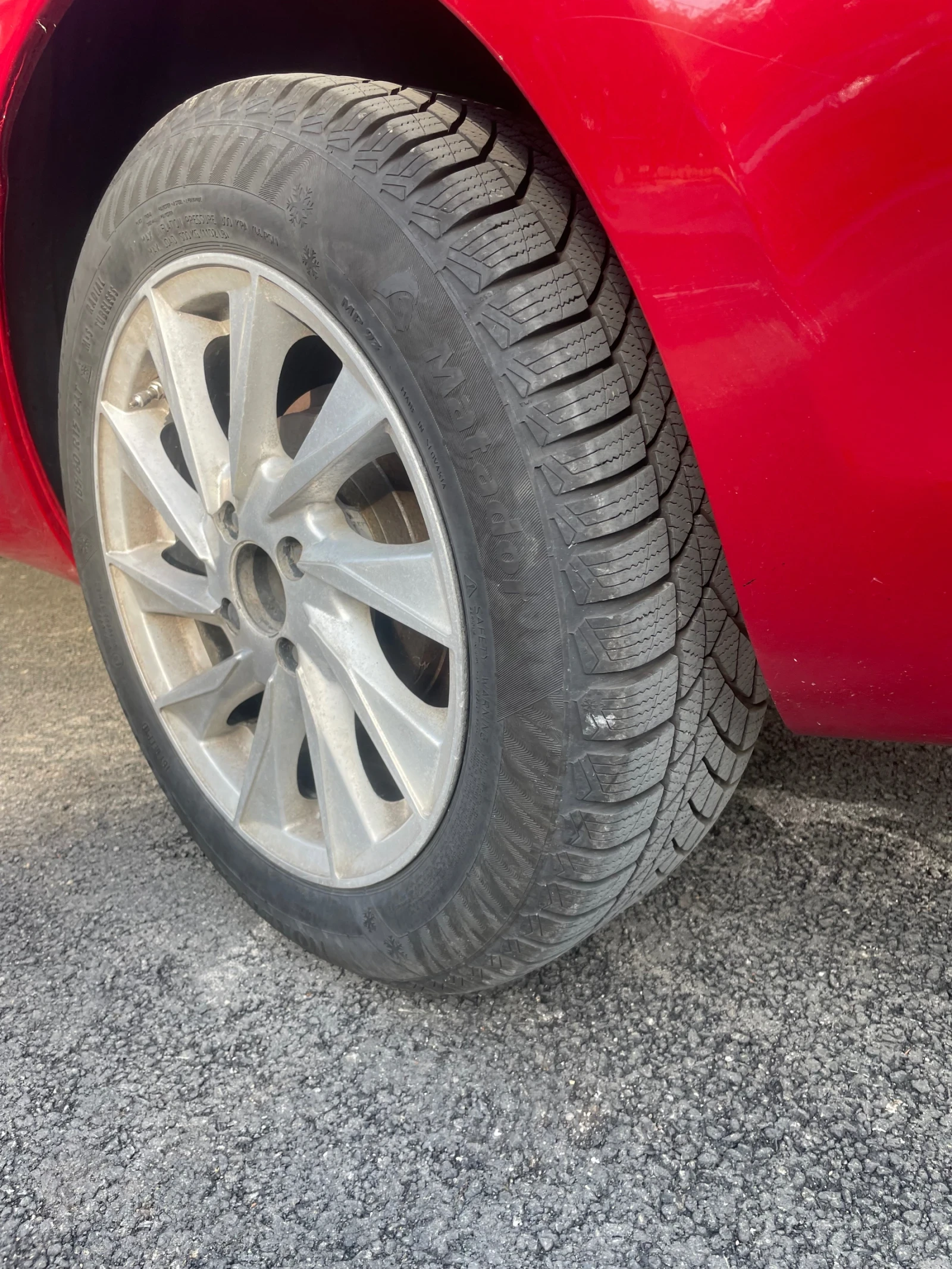 Toyota Yaris Седан 1.5 - изображение 5
