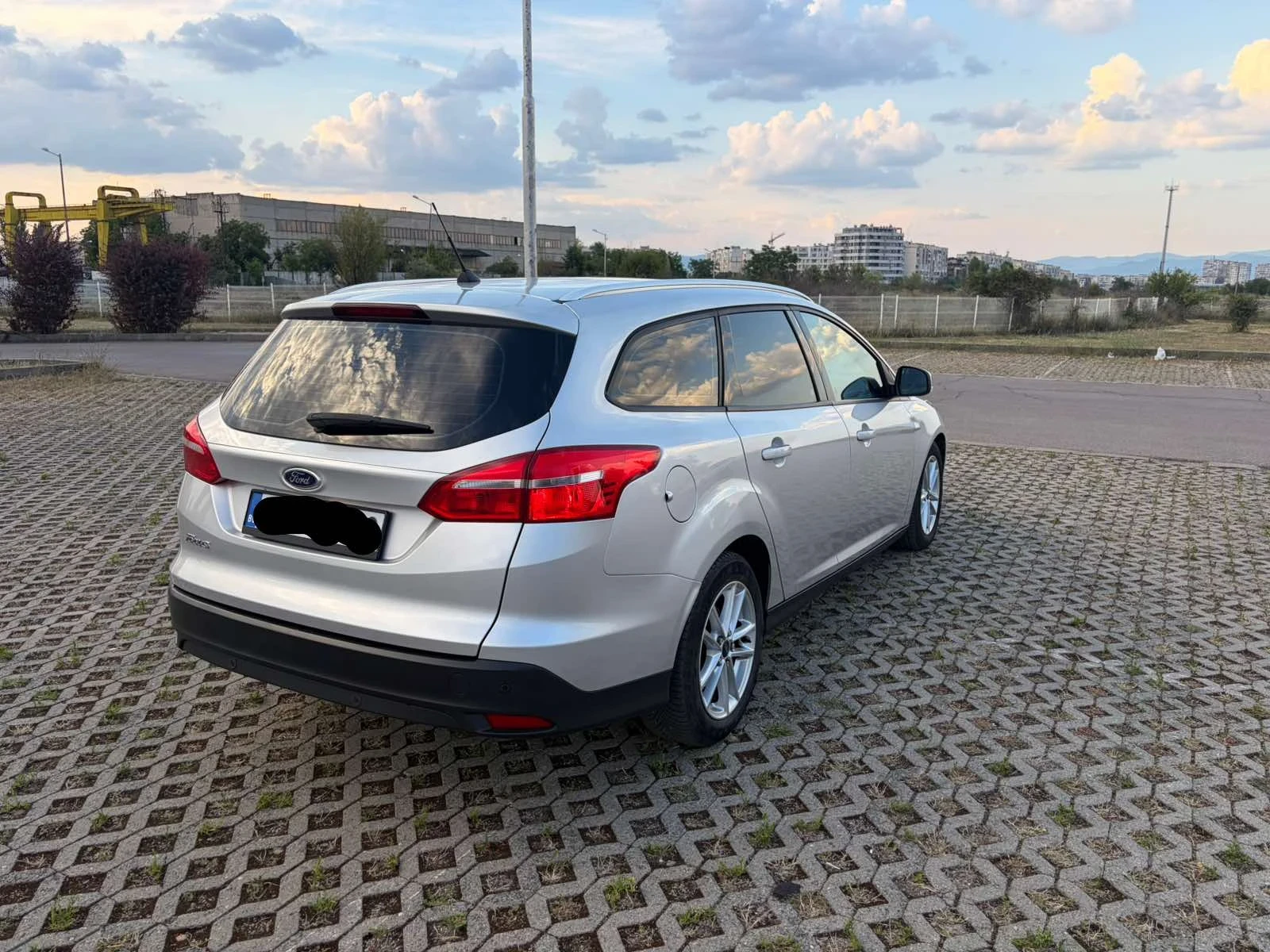 Ford Focus Комби, снимка 10 - Автомобили и джипове - 55598758