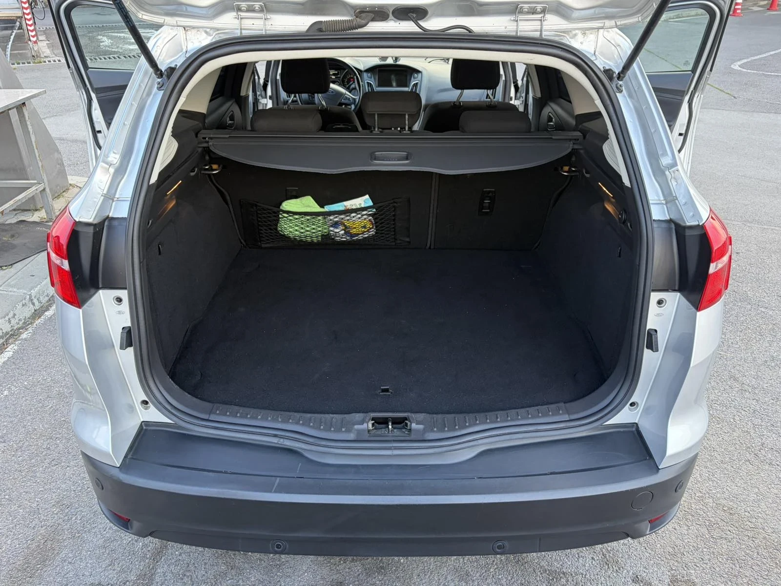Ford Focus Комби, снимка 9 - Автомобили и джипове - 55598758