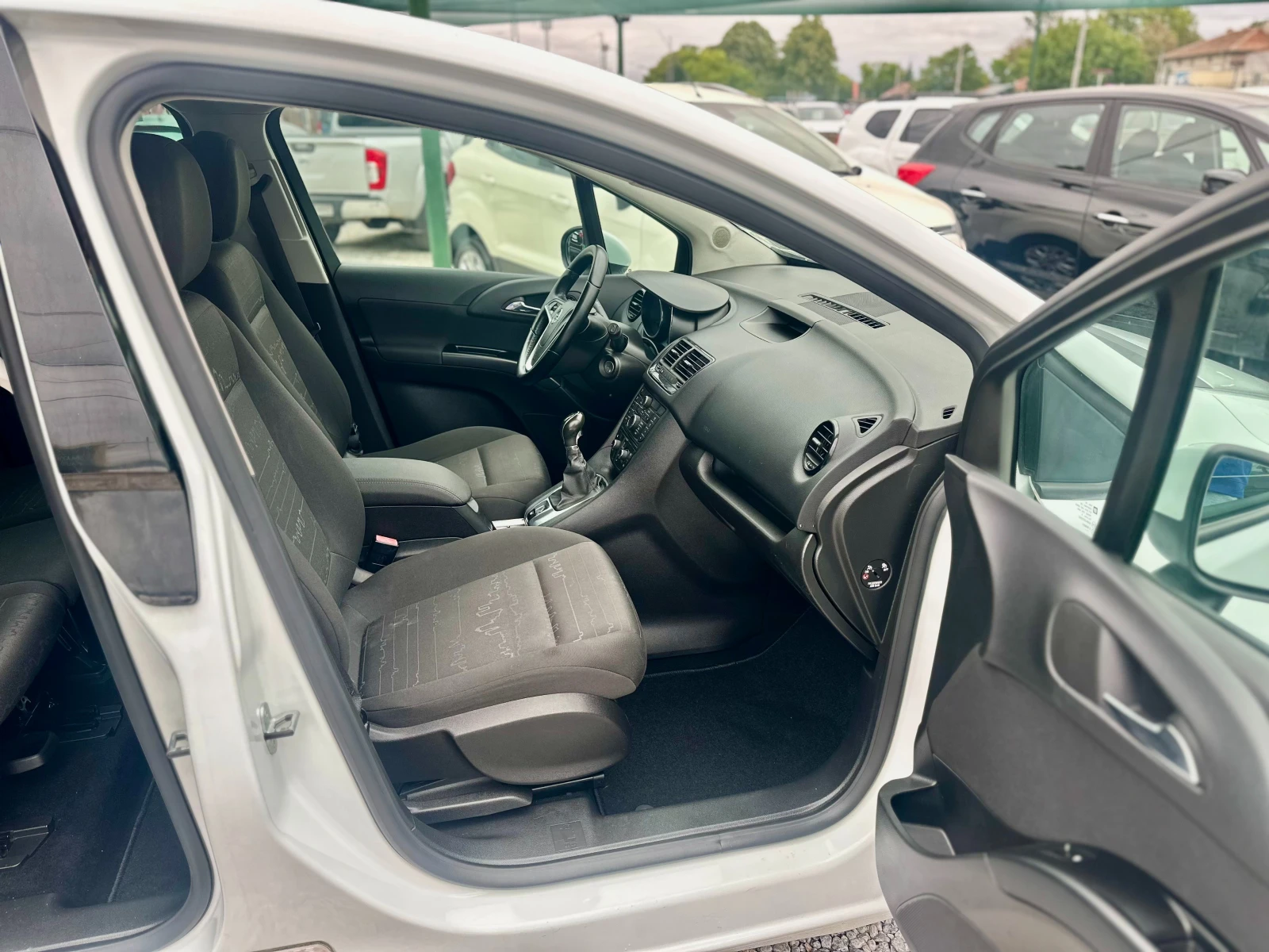 Opel Meriva 1.7 CDTI* ДДС - изображение 7