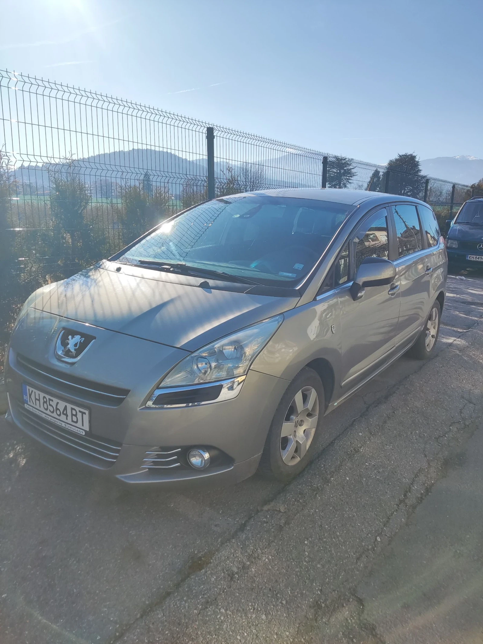 Peugeot 5008 1, 6 HDI 110hp - изображение 2