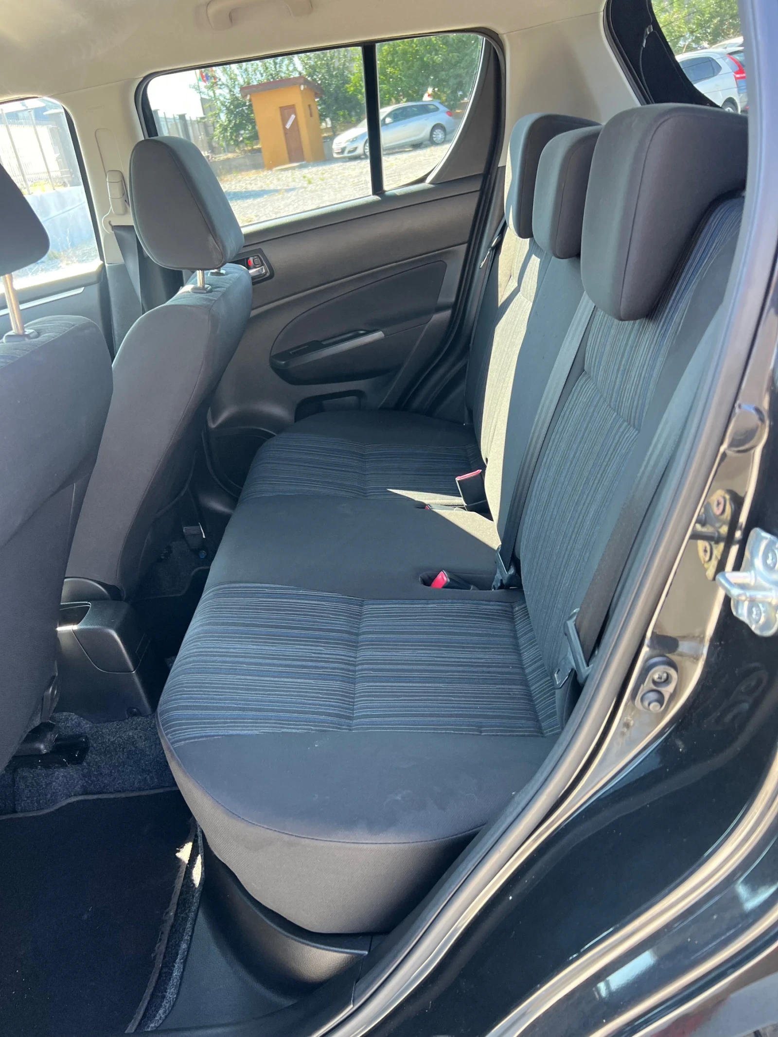 Suzuki Swift 1.3d Facelift!!! Euro 5B, снимка 13 - Автомобили и джипове - 53190191