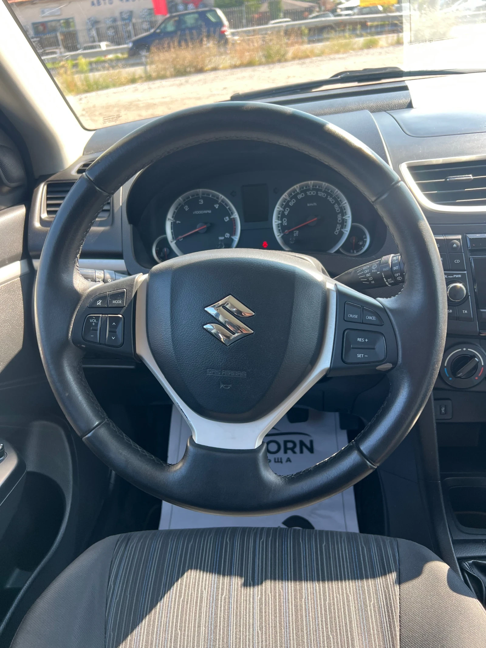 Suzuki Swift 1.3d Facelift!!! Euro 5B, снимка 11 - Автомобили и джипове - 53190191