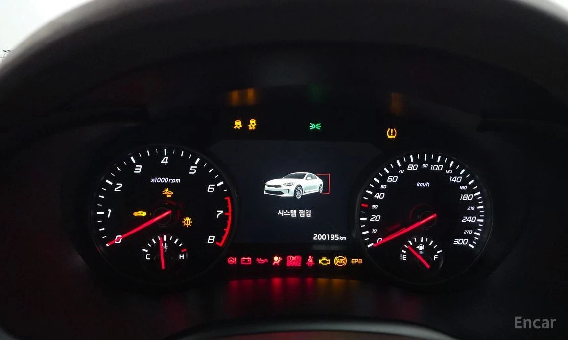 Kia Stinger  - изображение 8