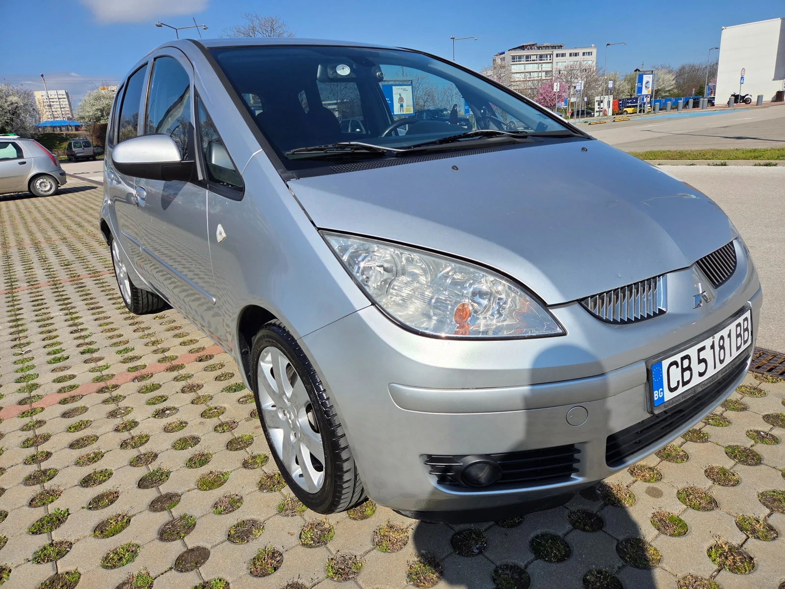 Mitsubishi Colt 1.3 i 95 ps., снимка 13 - Автомобили и джипове - 54121243