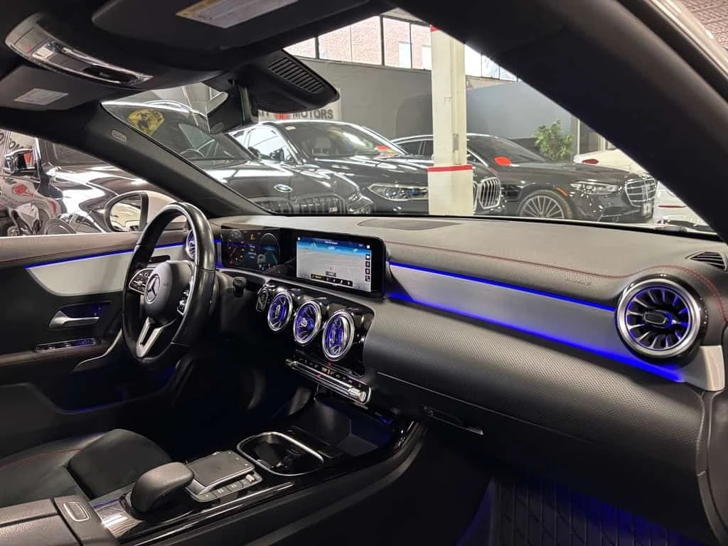 Mercedes-Benz CLA * CLA250| 4MATIC| COUPE| AMGPKG| CLUSTERNAV| AMBIE, снимка 15 - Автомобили и джипове - 54124531