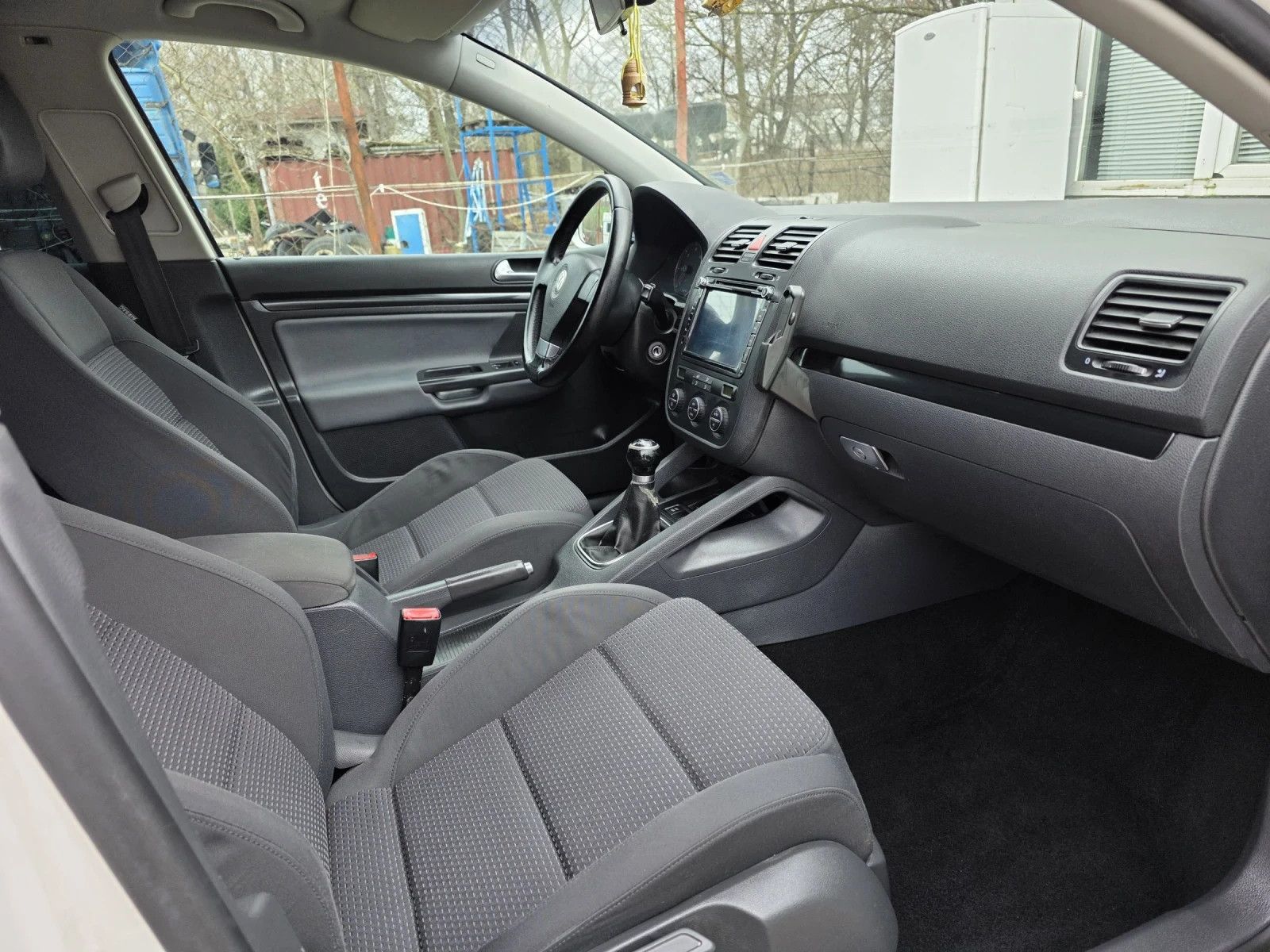 VW Golf 2.0, снимка 8 - Автомобили и джипове - 54259980