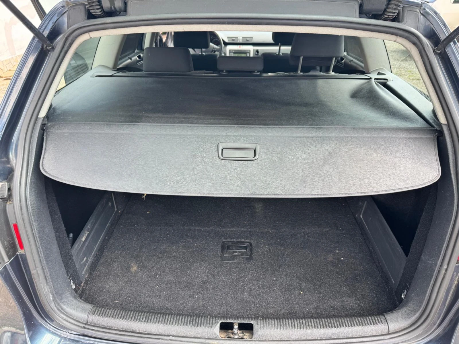 VW Passat 2.0 Turbo, снимка 12 - Автомобили и джипове - 54288474