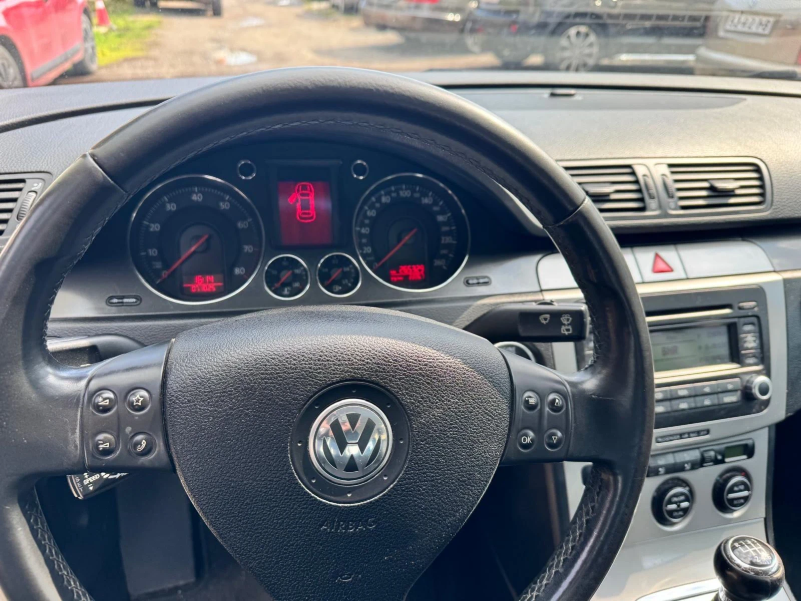 VW Passat 2.0 Turbo, снимка 8 - Автомобили и джипове - 54288474