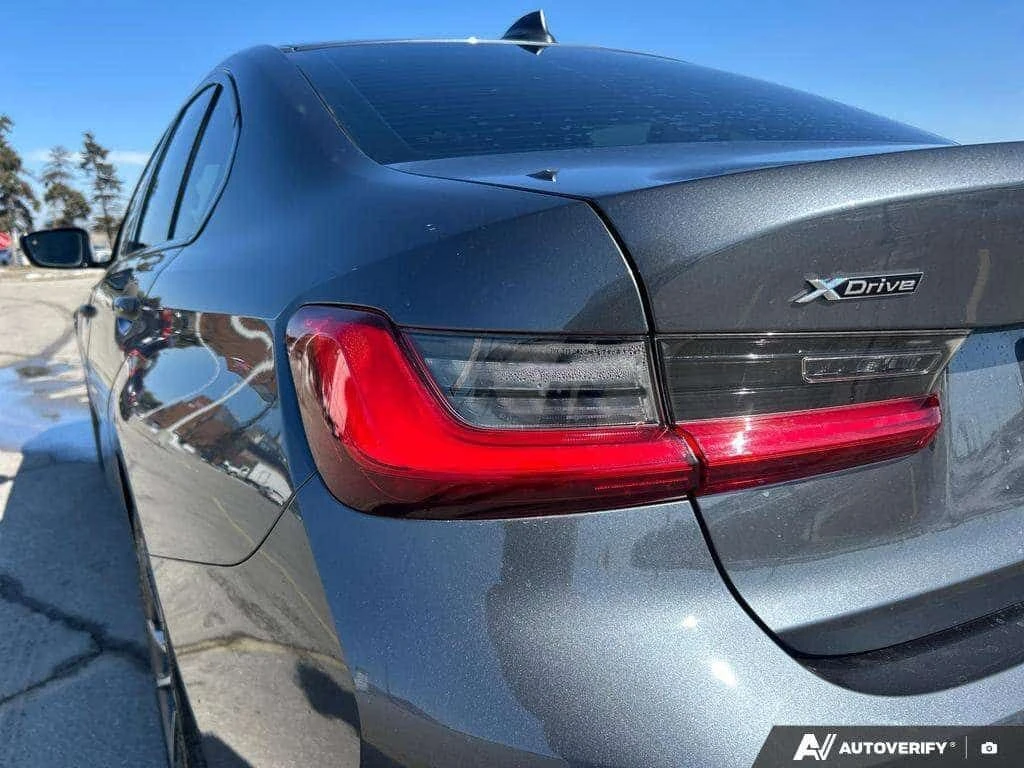 BMW 330 * xDrive * CARFAX * ЦЕНА ДО БГ, снимка 9 - Автомобили и джипове - 54371368