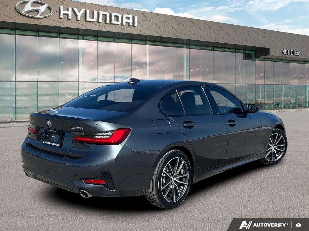 BMW 330 * xDrive * CARFAX * ЦЕНА ДО БГ, снимка 6 - Автомобили и джипове - 54371368