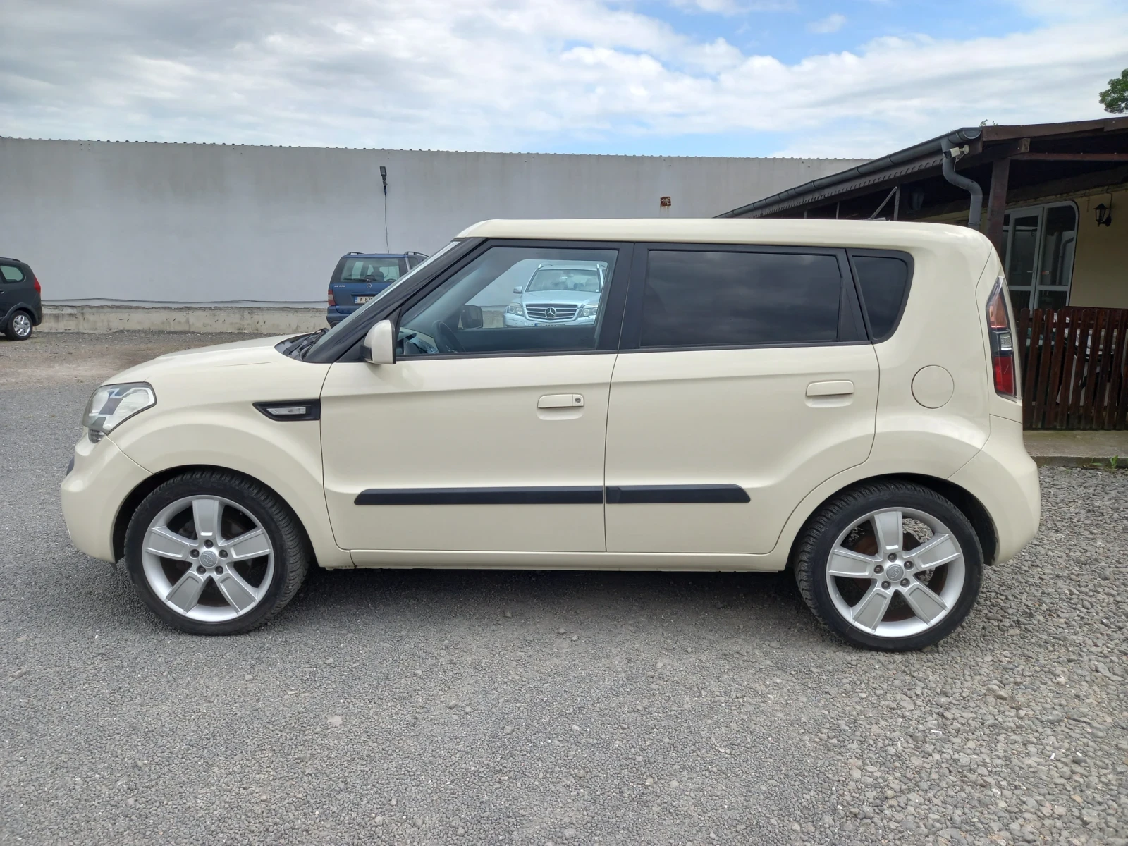 Kia Soul 1.6i БЕНЗИН+ ГАЗ, снимка 7 - Автомобили и джипове - 54717541