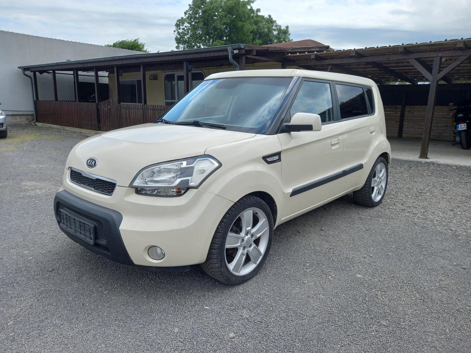 Kia Soul 1.6i БЕНЗИН+ ГАЗ, снимка 8 - Автомобили и джипове - 54717541
