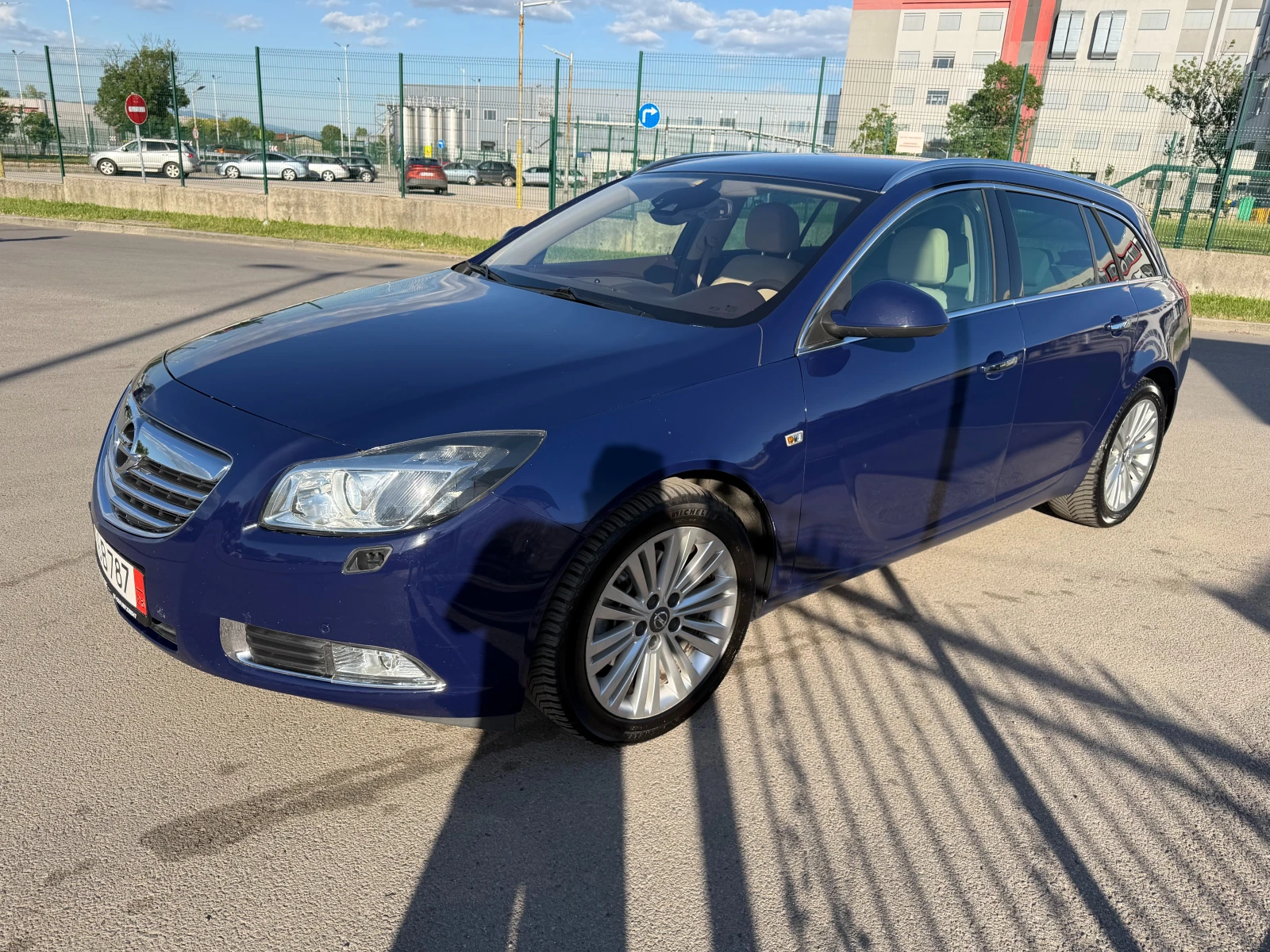 Opel Insignia 2.0 CDTI АВТОМАТ КОЖА НАВИГАЦИЯ КСЕНОН ПАРКТРОНИК