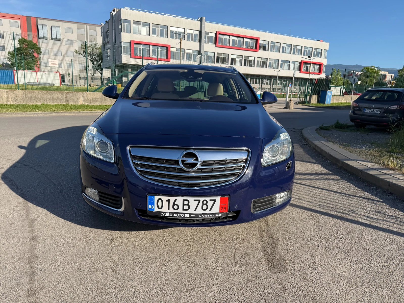 Opel Insignia 2.0 CDTI АВТОМАТ КОЖА НАВИГАЦИЯ КСЕНОН ПАРКТРОНИК, снимка 2 - Автомобили и джипове - 54721704