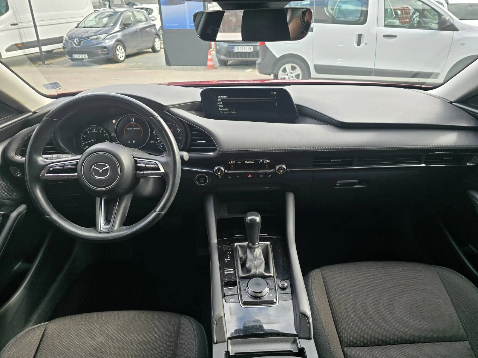 Mazda 3 2.0 Hybrid 122hp, снимка 7 - Автомобили и джипове - 54788149