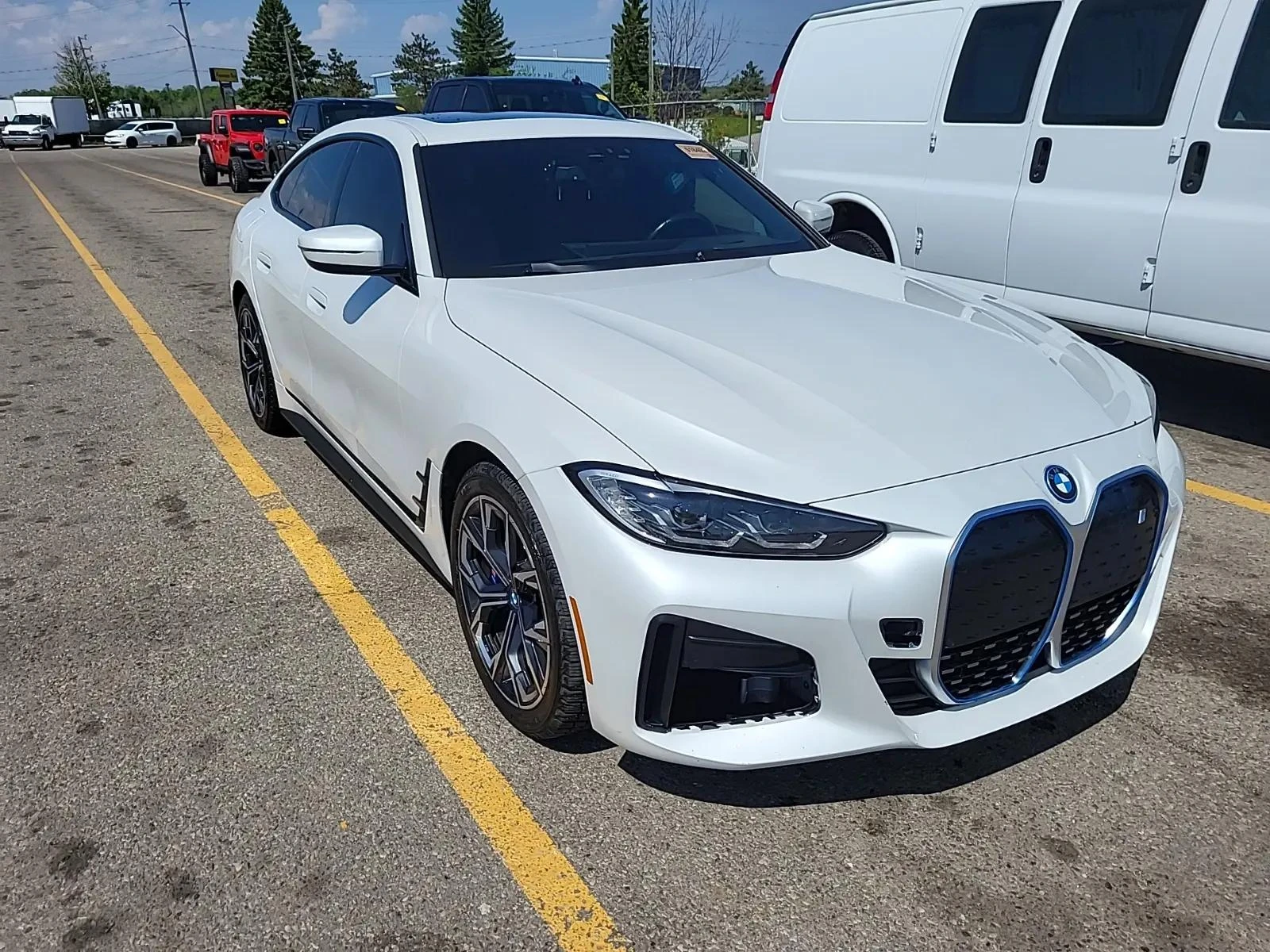 BMW i4 M-pkg* H&K* Back cam* Шибидах* Coupe Edrive40* , снимка 3 - Автомобили и джипове - 54820932