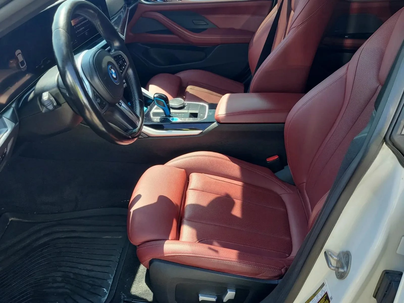 BMW i4 M-pkg* H&K* Back cam* Шибидах* Coupe Edrive40* , снимка 8 - Автомобили и джипове - 54820932