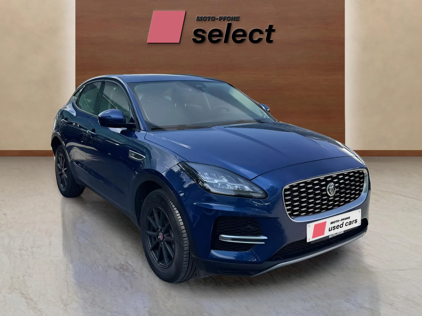Jaguar E-pace 2.0, снимка 3 - Автомобили и джипове - 54983441
