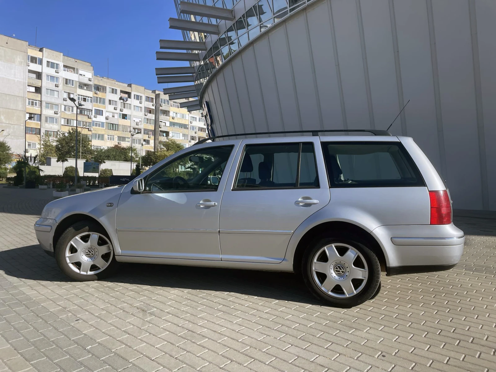 VW Bora 1.6 16V AZD, снимка 6 - Автомобили и джипове - 55127289