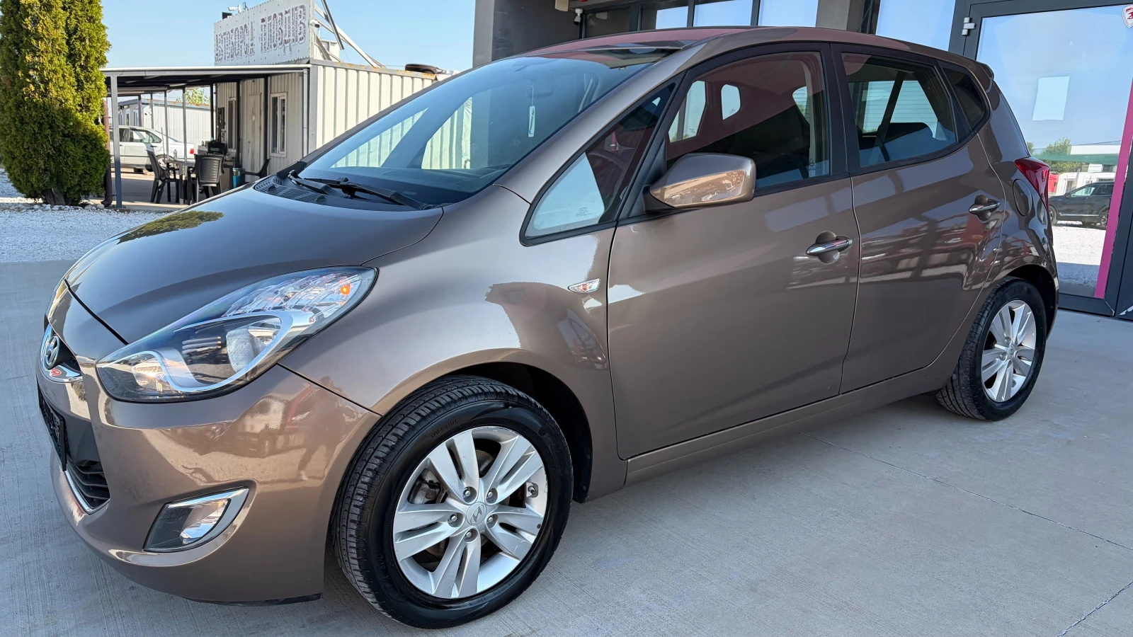 Hyundai Ix20 1.4i, снимка 2 - Автомобили и джипове - 55621887
