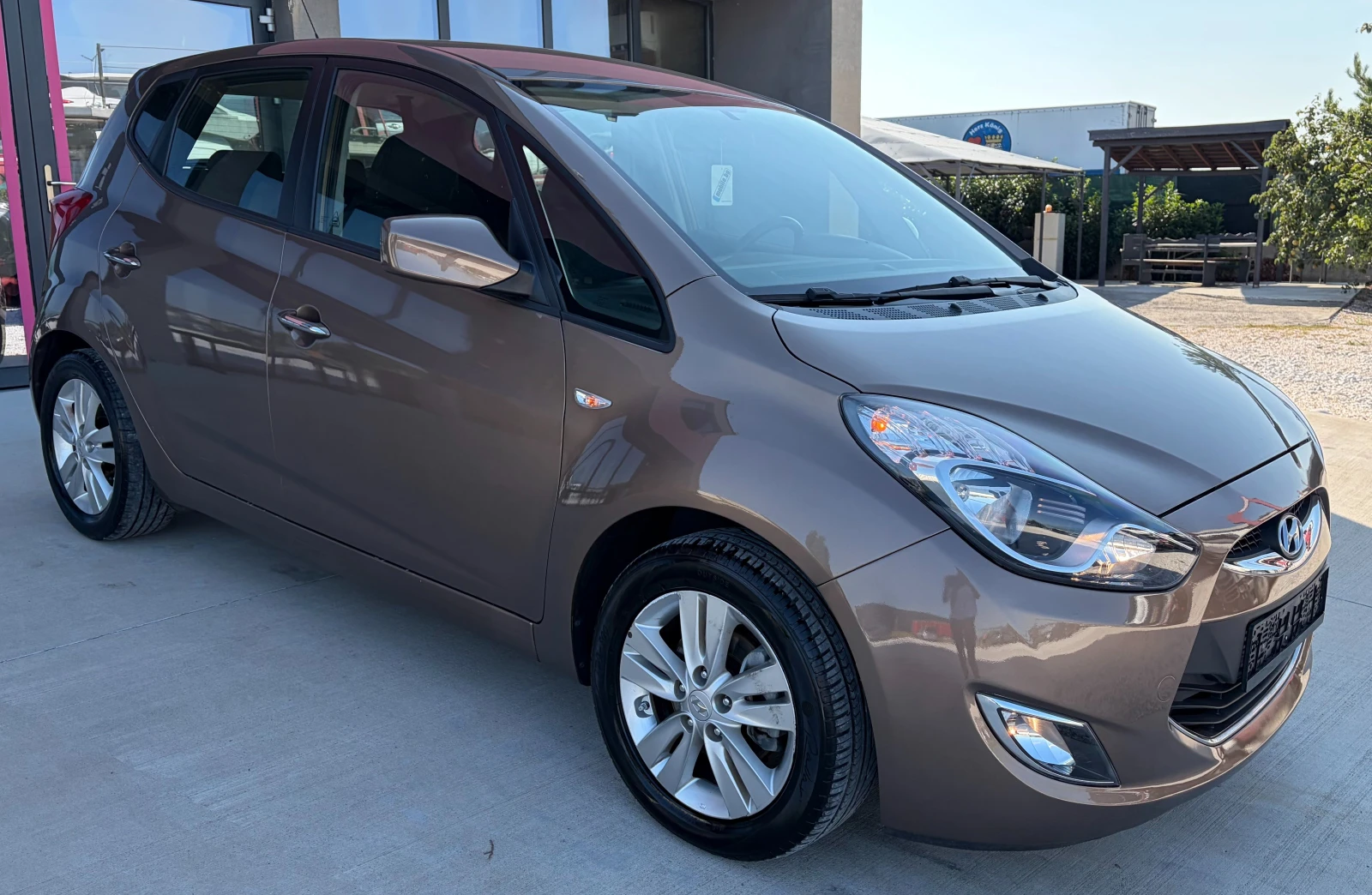 Hyundai Ix20 1.4i, снимка 3 - Автомобили и джипове - 55621887