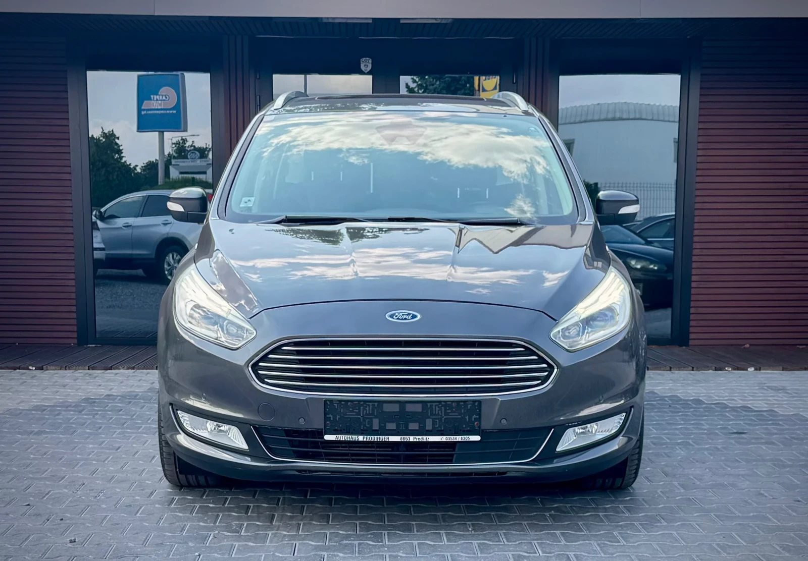 Ford Galaxy 4X4* 6+ 1* Панорама* Памет* Sony* Лизинг, снимка 2 - Автомобили и джипове - 55847467