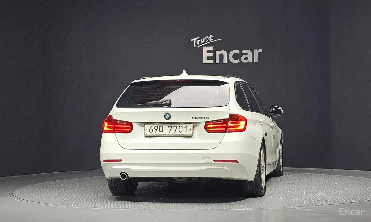 BMW 320 320d KOМБИ| ХЕДЪП| ПОДГРЕВИ| NAVI| , снимка 4 - Автомобили и джипове - 56105372