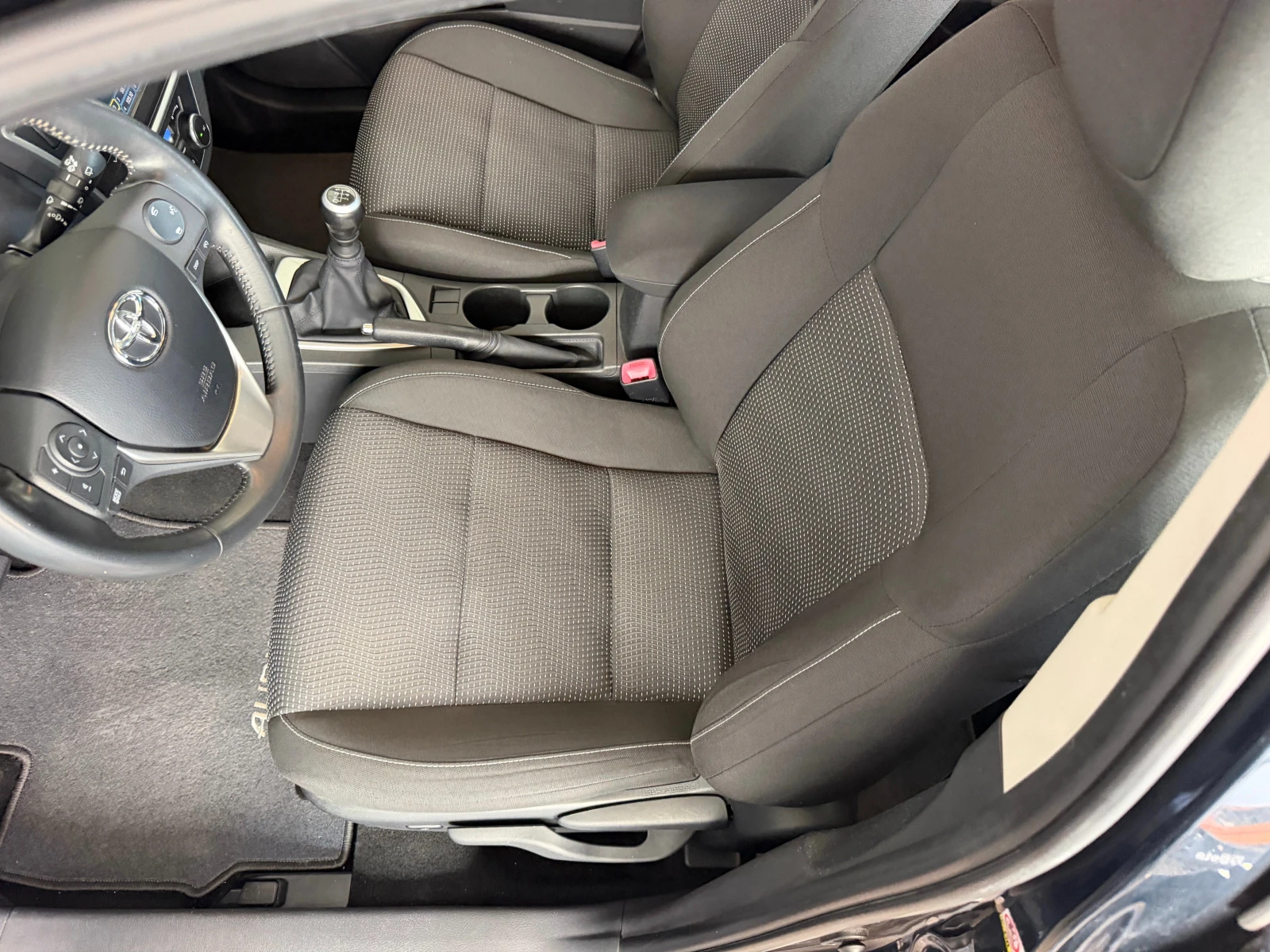 Toyota Auris 1.6i* ��� �������� ������ � ����� ������� � TOYOTA | Mobile.bg � ����������� 9