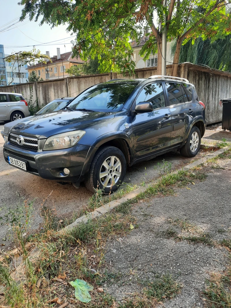 Toyota Rav4, снимка 16 - Автомобили и джипове - 48744789