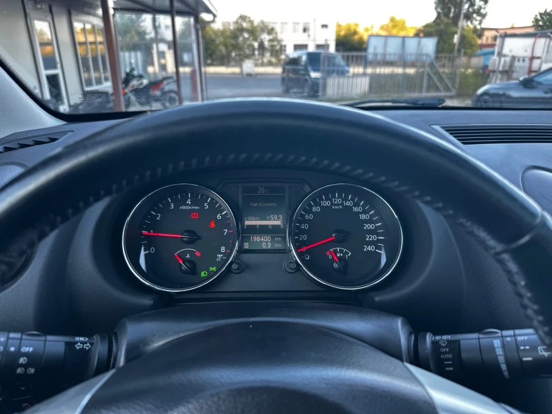 Nissan Qashqai 1.6i 115к.с Facelift, снимка 14 - Автомобили и джипове - 51775776